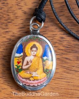 Buddha Pendant from Thailand With Necklace Cord