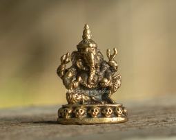 Brass Sitting Ganesh Statue, 1.25 Inches